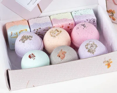 Lizush Natural Bath Bombs And Shower Steamers Gift Set