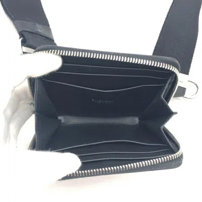 Pre-owned Givenchy Shoulder Bag ()