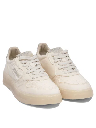 Autry Sneakers & Slip-on Beige In Gold