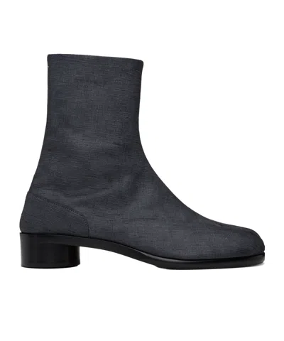 Maison Margiela Black Tabi Ankle Boots In T8013 Black