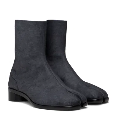 Maison Margiela Black Tabi Ankle Boots In T8013 Black