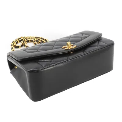 Pre-owned Chanel Black Leather Shoulder Bag ()