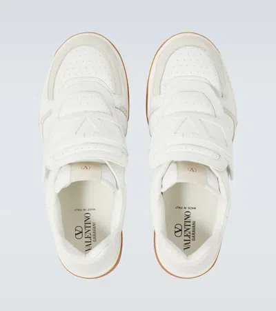 Valentino Sneaker Low Top Joie De Jouer White In White