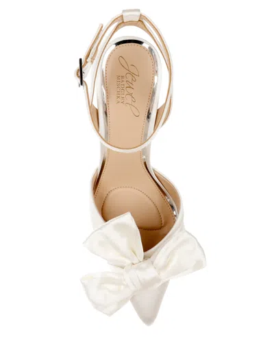 Jewel Badgley Mischka Women's Francine Evening Pumps