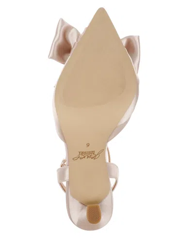 Jewel Badgley Mischka Women's Francine Evening Pumps