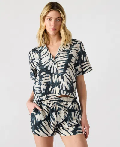 Steve Madden Marguerite Acstract Print Shorts In Multi