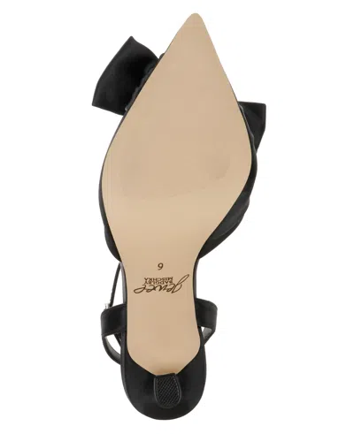 Jewel Badgley Mischka Women's Francine Evening Pumps