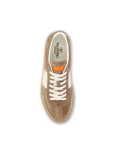 Valentino Low Top Sneaker Contrast Stitching In Brown