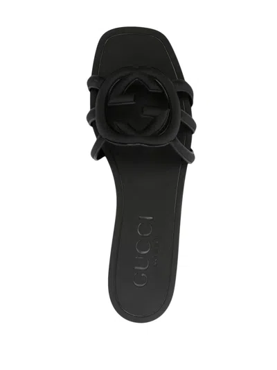 Gucci Interlocking G Rubber Flat In Black