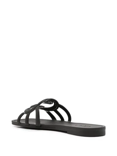 Gucci Interlocking G Rubber Flat In Black