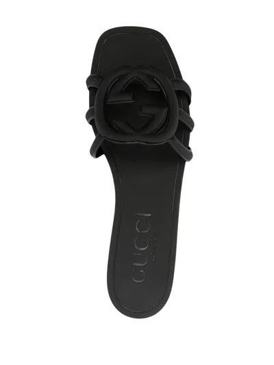 Gucci Interlocking G Rubber Flat In Black