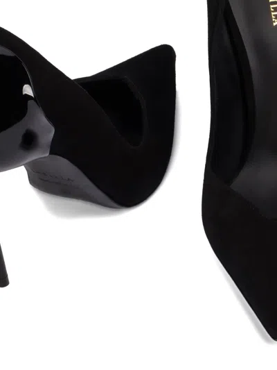 Le Silla Pointed Pumps In Black