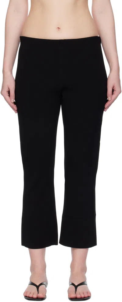 Amomento Black Knit Capri Leggings