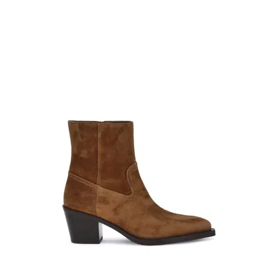 Stuart Weitzman Tate Ankle Boots In Brown