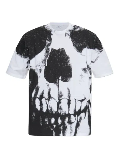 Alexander Mcqueen Skull Crew Neck T-shirt In Black