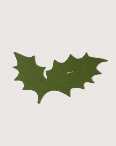 Graf & Lantz Merino Wool 15" Holly Leaf Trivet