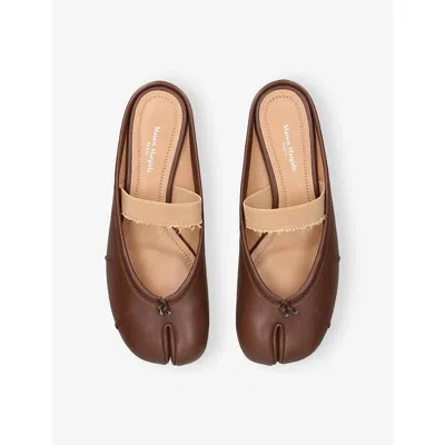 Maison Margiela Tabi Frayed Split-toe Leather Ballet Flats In Brown