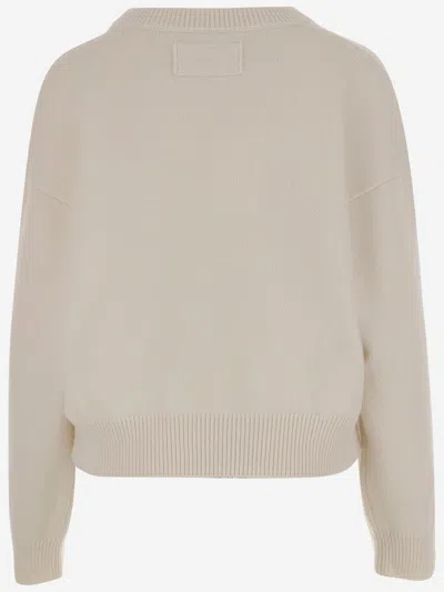 Armarium Stretch V-neck Cashmere Sweater In Neutral