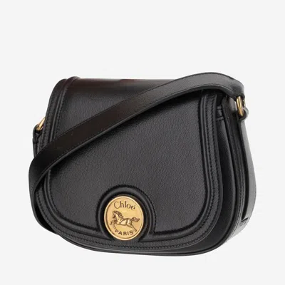 Chloé Grained Leather Shoulder Bag With Prominent Logo Detail In Black