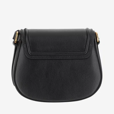 Chloé Grained Leather Shoulder Bag With Prominent Logo Detail In Black