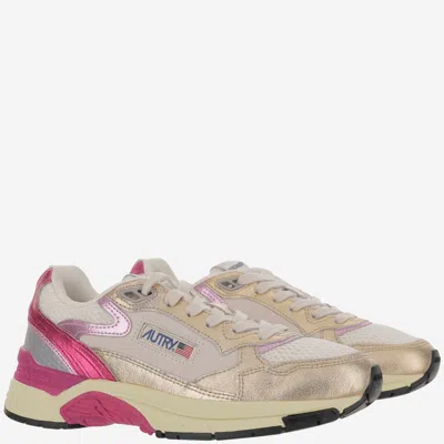 Autry Low Hyperway Sneakers With Mesh Panels And Metallic Accents In Neutral