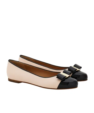 Ferragamo Round Toe Ballerina Shoes With Bow Detail