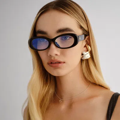 Le Specs Hey Ya! In Black