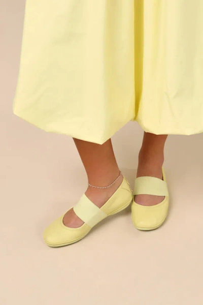 Camper Right Nina Ballet Flats In Yellow