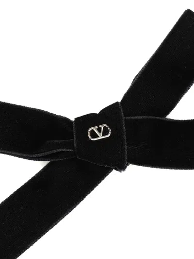 Valentino Garavani Valentino Vlogo Signature Bow Velvet Hair Clip In Black