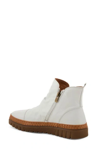 Spring Step Vandis Bootie In White