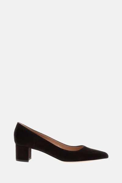 Gianvito Rossi Decollette Piper Pump In Soft Suede With Pointed Toe In Brown