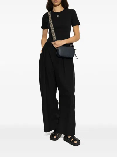 Tory Burch Kira Black Sandals With Logo Plaque In Grained Leather Woman In Black