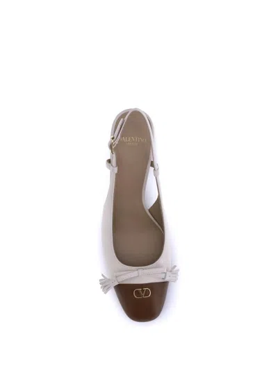 Valentino Leather Valet Du Roi Slingback Heels 60 In Nude