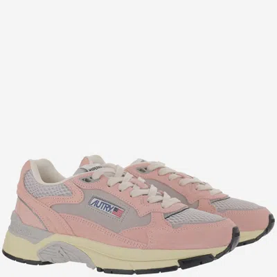 Autry Low Hyperway Wom Sneakers With Mesh Panels In Pink