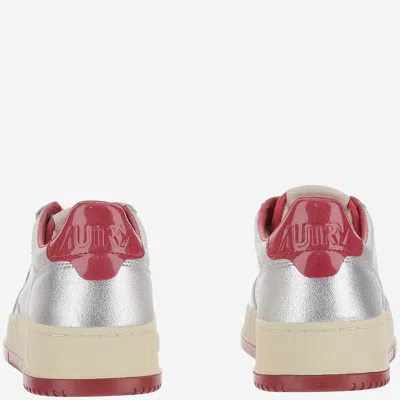 Autry Medalist Low Sneakers In Gray