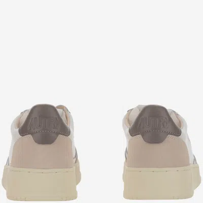 Autry Medalist Low Sneakers In White