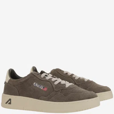 Autry Medalist Low Sneakers In Brown