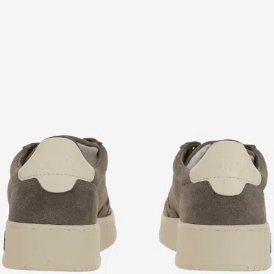 Autry Medalist Low Sneakers In Brown