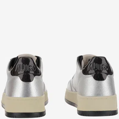 Autry Medalist Low Sneakers In Silver