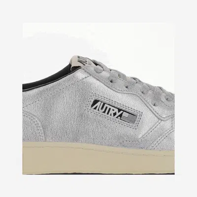 Autry Medalist Low Sneakers In Silver