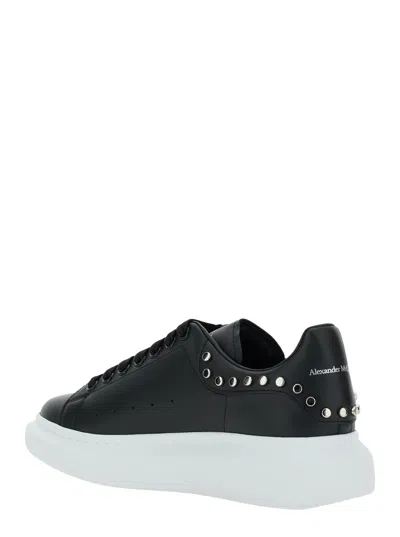Alexander Mcqueen Studded Leather Platform Sneakers In Black