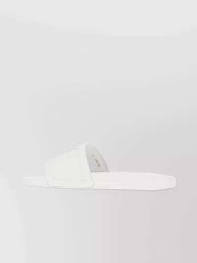 Valentino Garavani Whitesandals With Open Toe And Embossed Logo In Rubber Man