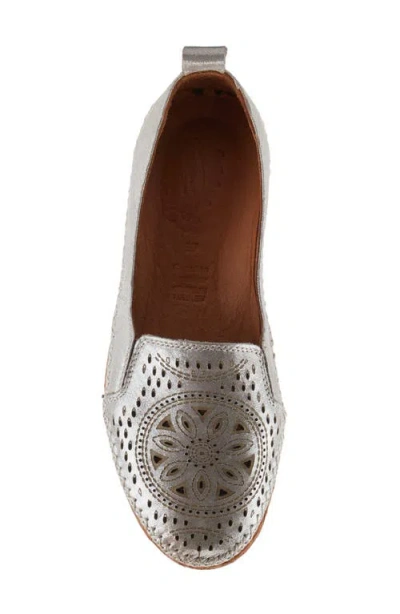 Spring Step In Silver