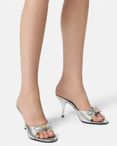 Versace Opera Bow 85 Metallic Leather Mules In Silver