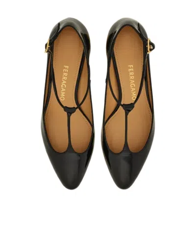 Ferragamo Black Patent T-strap Décolleté In Black
