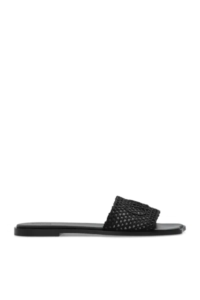 Chloé Soleil Woven Strap Flat Sandals In Black