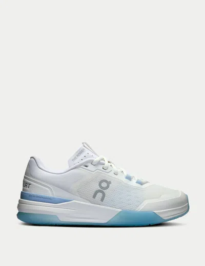 On Women's The Roger Advantage Pro Training Shoes In White