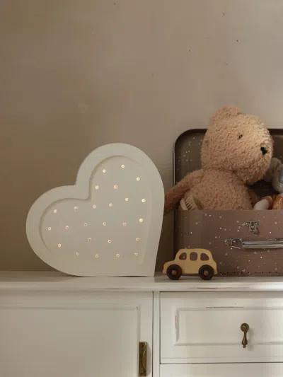 Little Lights Heart-shaped Illuminated Wall Decor In White