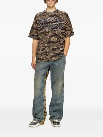 Diesel T-boxt-t22 Tiger-stripe Logo T-shirt In Brown