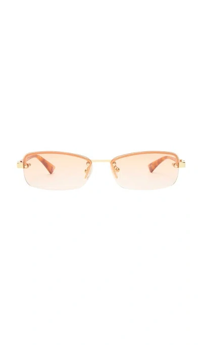 Le Specs Slinky 62mm Oval Sunglasses In Gold